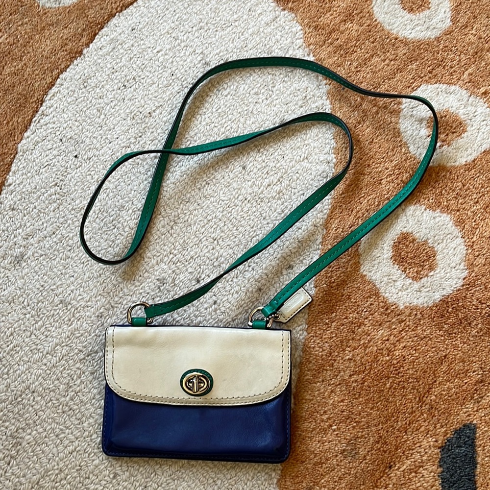 Coach Wallet / Purse 💙🤍💚